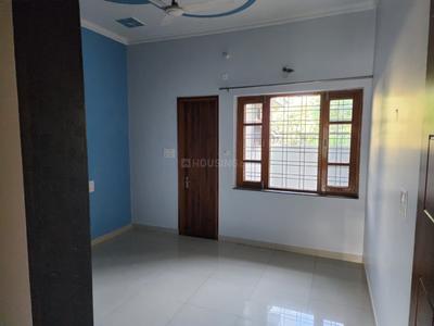 Bedroom Image of 2000 Sq.ft 2 BHK Builder Floor for rent in Wild Life Colony Dehradun for Rs. 25000