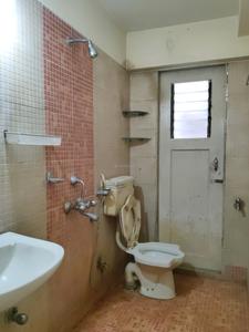 Common Bathroom Image of 533 Sq.ft 1 BHK Apartment / Flat for rent in Kasarvadavali Thane for Rs. 19000