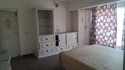 Bedroom Image of 1700 Sq.ft 3 BHK Apartment / Flat for rent in Ambawadi Ahmedabad for Rs. 55000