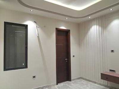 Bedroom Image of 2250 Sq.ft 4 BHK Builder Floor for sale in New Builder Floors, Paschim Vihar New Delhi for Rs. 45000000