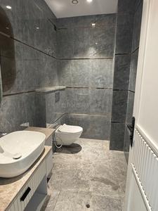 Bathroom Image of 5500 Sq.ft 4 BHK Duplex for sale in New Friends Colony New Delhi for Rs. 127500000