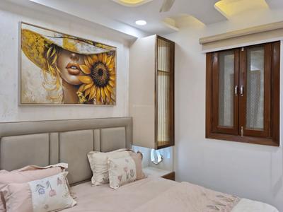 Bedroom Image of 810 Sq.ft 3 BHK Apartment / Flat for sale in Dwarka Mor New Delhi for Rs. 5500000