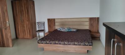 Bedroom Image of 1500 Sq.ft 3 BHK Apartment / Flat for rent in Pinnacle D Dreams, Nipania Indore for Rs. 40000