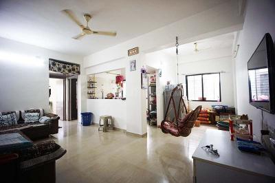Living Room Image of 990 Sq.ft 2 BHK Apartment / Flat for sale in Arihant Plaza, New Ranip Ahmedabad for Rs. 4800000