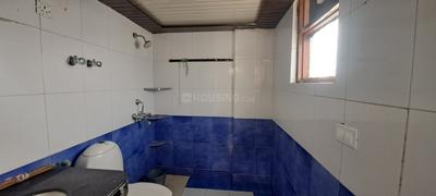 Bathroom Image of 1430 Sq.ft 3 BHK Apartment / Flat for sale in HSIIDC Sidco Shivalik Apartment, Manesar Gurgaon for Rs. 15500000