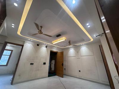 Bedroom Image of 2250 Sq.ft 4 BHK Builder Floor for sale in Emerald Crest 1, Sector 107 Noida for Rs. 13500000