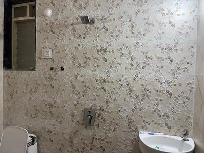 Bathroom Image of 569 Sq.ft 1 BHK Apartment / Flat for rent in Neral Thane for Rs. 6500