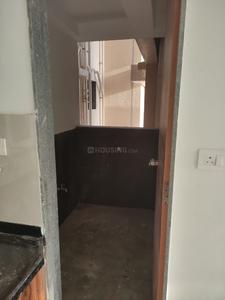 Bathroom Image of 1500 Sq.ft 3 BHK Apartment / Flat for rent in Samanvay Saptarshi, Manjalpur Vadodara for Rs. 20000