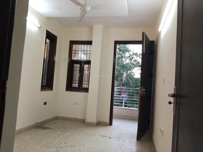 Bedroom Image of 900 Sq.ft 2 BHK Builder Floor for rent in Ramesh Nagar New Delhi for Rs. 24000
