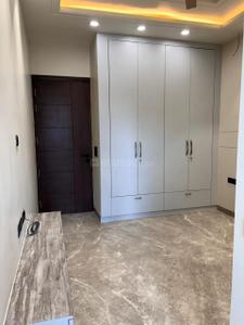 Bedroom Image of 1800 Sq.ft 3 BHK Builder Floor for sale in Kirti Nagar New Delhi for Rs. 40000000