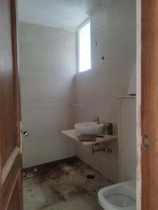 Common Bathroom Image of 4248 Sq.ft 4 BHK Apartment / Flat for sale in Spaze Kalistaa, Sector 84 Gurgaon for Rs. 25000000