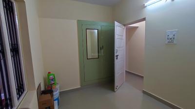 Bedroom Image of 850 Sq.ft 1 BHK Builder Floor for rent in Cox Town Bengaluru for Rs. 18000