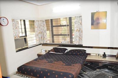 Bedroom Image of 1100 Sq.ft 2 BHK Apartment / Flat for sale in Juhu Mumbai for Rs. 50000000