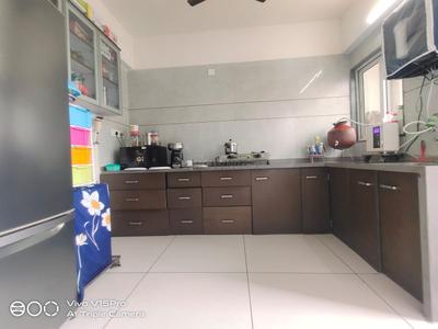 Kitchen Image of 2000 Sq.ft 3 BHK Apartment / Flat for rent in Fatehgunj Vadodara for Rs. 25000