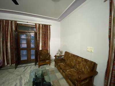 Bedroom Image of 2400 Sq.ft 3 BHK Builder Floor for rent in Sector 49 Noida for Rs. 50000