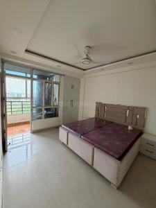 Bedroom Image of 1100 Sq.ft 2 BHK Apartment / Flat for rent in Supertech Palm Greens, Pakwara Moradabad for Rs. 15000