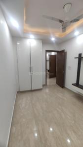 Bedroom Image of 2035 Sq.ft 3 BHK Builder Floor for sale in Model Town New Delhi for Rs. 45000000