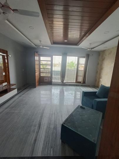 Sector 17A, Sector 17 Bedroom 1