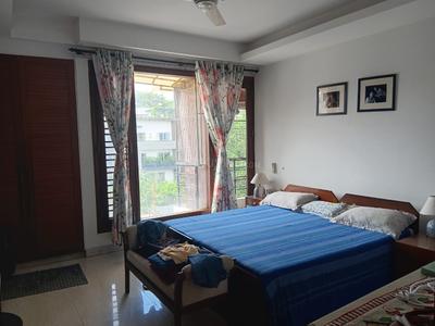 Bedroom Image of 2950 Sq.ft 4 BHK Builder Floor for sale in Defence Colony New Delhi for Rs. 140000000