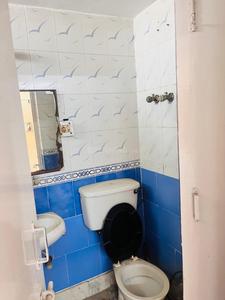 Bathroom Image of 1750 Sq.ft 3 BHK Apartment / Flat for sale in Varun Apartments, Sector 62 Noida for Rs. 20000000