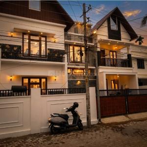 Image of 2750 Sq.ft 4 BHK Independent House for sale in Maradu, Kochi for Rs. 22000000