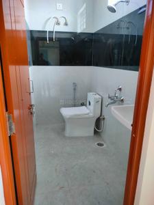 Bathroom Image of 800 Sq.ft 2 BHK Independent House for rent in Electronic City Bengaluru for Rs. 22000