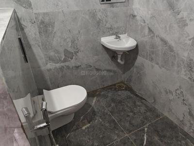 Bathroom Image of 1100 Sq.ft 2 BHK Apartment / Flat for rent in Srinagar Colony Hyderabad for Rs. 35000