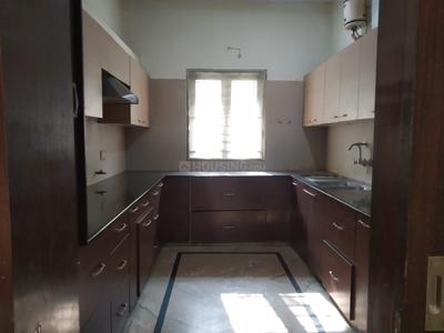 Kitchen Image of 2500 Sq.ft 3 BHK Independent House for rent in Gomti Nagar Lucknow for Rs. 40000