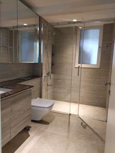 Bathroom Image of 4000 Sq.ft 4 BHK Apartment / Flat for sale in DLF The Crest, DLF Phase 5 Gurgaon for Rs. 230000000