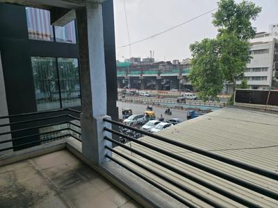 Balcony Image of 400 Sq.ft 1 BHK Apartment / Flat for rent in Khatodra Wadi Surat for Rs. 9000