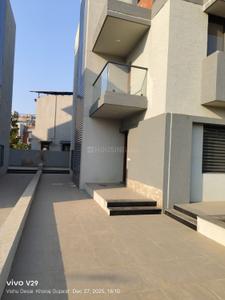 Image of 2003 Sq.ft 4 BHK Villa for rent in Ganesh Exotica Bungalows, Vaishno Devi Circle, Ahmedabad for Rs. 35000