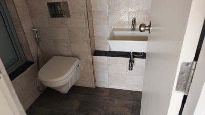 Bathroom Image of 597 Sq.ft 1 BHK Apartment / Flat for rent in Mahindra Happinest Tathawade, Tathawade Pune for Rs. 20000
