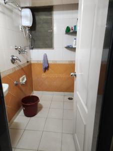 Bathroom Image of 650 Sq.ft 1 BHK Apartment / Flat for rent in Kashish Park, Dharamveer Nagar Thane for Rs. 30000