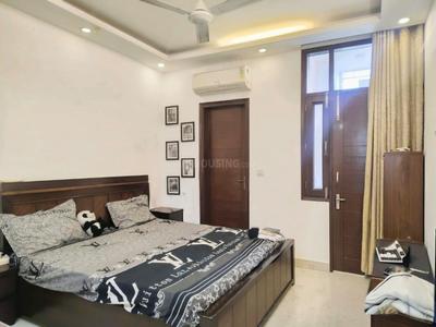 Bedroom Image of 1440 Sq.ft 3 BHK Builder Floor for sale in Chittaranjan Park New Delhi for Rs. 37000000