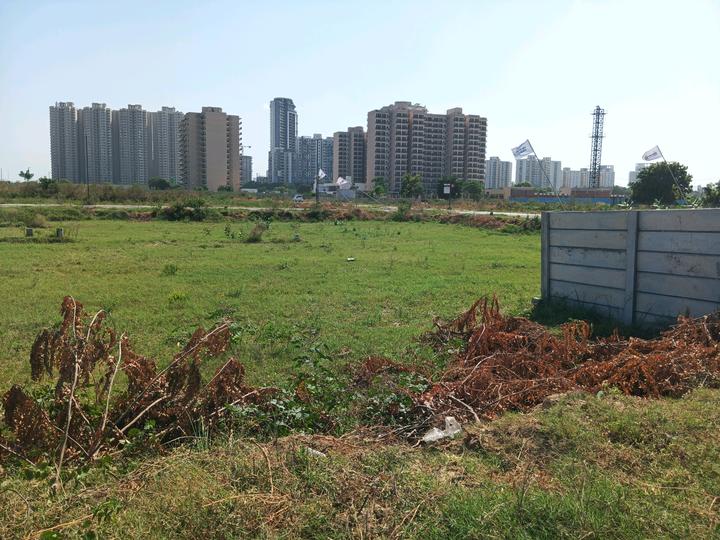 Vatika Express City Plots Main Image 1