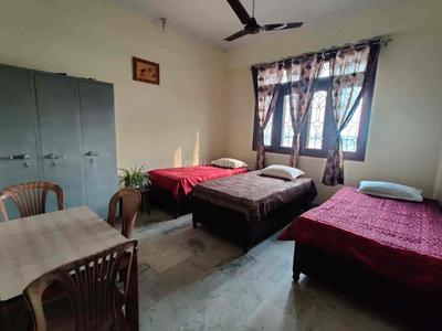 Bedroom Image of Pg for boys  in College Street, Kolkata