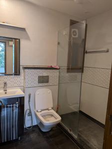 Bathroom Image of 2000 Sq.ft 3 BHK Builder Floor for rent in Unitech Residency Greens, Sector 46 Gurgaon for Rs. 80000