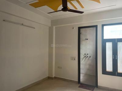 Bedroom Image of 1100 Sq.ft 3 BHK Apartment / Flat for rent in Shahdara New Delhi for Rs. 23000