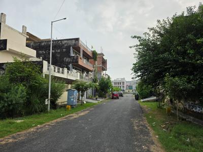 Image of 200 Sq.ft Residential Plot / Land for sale in Phi III, Greater Noida for Rs. 33000000