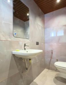 Bathroom Image of 2720 Sq.ft 4 BHK Apartment / Flat for sale in Althan Surat for Rs. 16000000