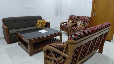 Living Room Image of 1250 Sq.ft 2 BHK Builder Floor for rent in Sushant Golf City Lucknow for Rs. 20000