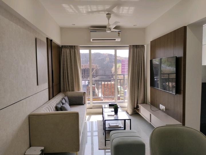 Vishrut Dresden Main Image 1