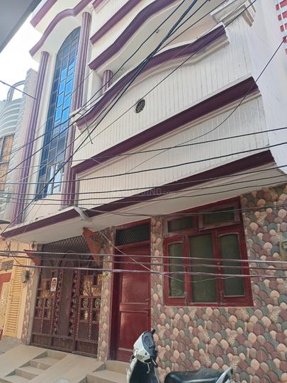 Budh Bazaar Main Image 1