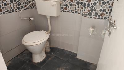 Bathroom Image of 1050 Sq.ft 2 BHK Apartment / Flat for rent in Ashraya Vinayaka Homes, Ujala Circle Ahmedabad for Rs. 16000
