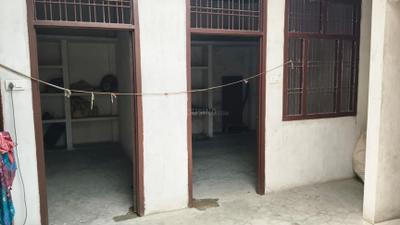 Living Room Image of 1200 Sq.ft 2 BHK Builder Floor for rent in Madiyava Lucknow for Rs. 6000