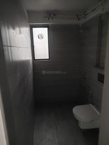 Bathroom Image of 2800 Sq.ft 4 BHK Apartment / Flat for rent in Pal Surat for Rs. 45000