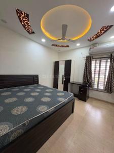 Bedroom Image of 2600 Sq.ft 3.5 BHK Apartment / Flat for rent in Tukoganj Indore for Rs. 70000