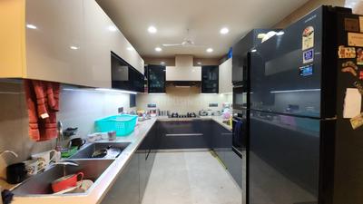Kitchen Image of 1800 Sq.ft 3.5 BHK Builder Floor for rent in Manglapuri New Delhi for Rs. 42000