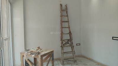 Bedroom Image of 1125 Sq.ft 3 BHK Builder Floor for sale in Yojana Vihar RWA, Anand Vihar New Delhi for Rs. 23000000