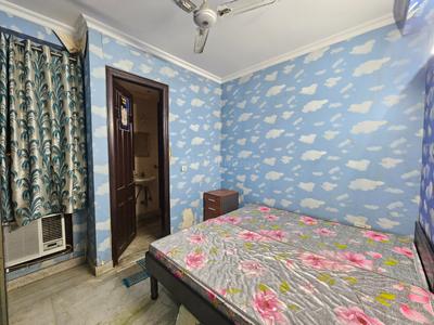 Bedroom Image of 1000 Sq.ft 2 BHK Builder Floor for rent in Star Apartment, Chhattarpur New Delhi for Rs. 26000